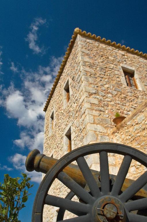 Hotel Mavromichalai Liménion Exterior foto