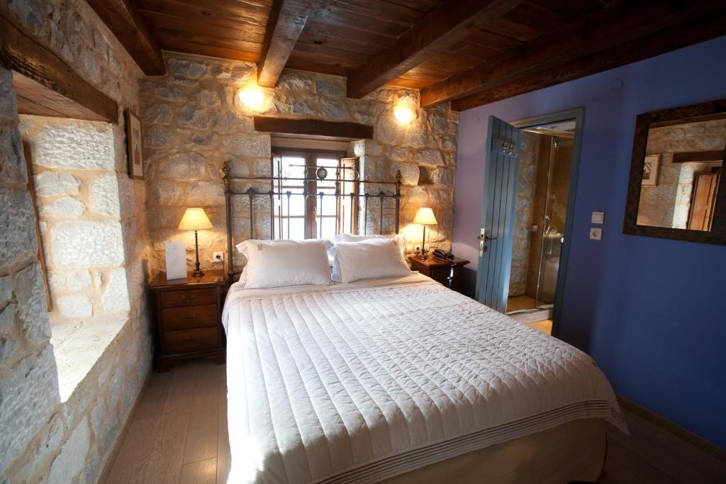 Hotel Mavromichalai Liménion Zimmer foto