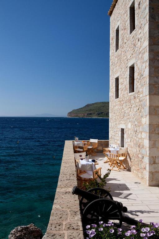 Hotel Mavromichalai Liménion Exterior foto